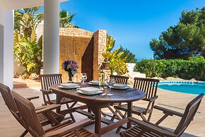 Villa Los Cuatro Arcos