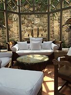 Posada de Los Leones