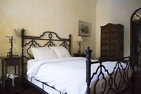 Posada de Los Leones