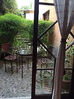 Posada de Los Leones