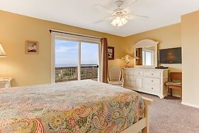 Endless Ocean Views in S Fletcher Duplex by RedAwning