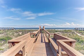 Endless Ocean Views in S Fletcher Duplex by RedAwning