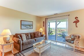 Relaxed Atmosphere in S Fletcher Duplex by RedAwning