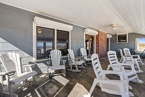 Charming Oceanfront Beach House by RedAwning