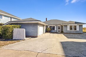 Charming Oceanfront Beach House by RedAwning