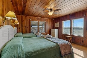 Charming Oceanfront Beach House by RedAwning