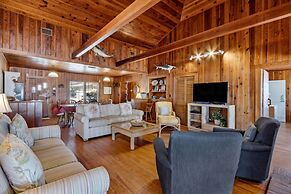 Charming Oceanfront Beach House by RedAwning