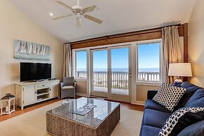Oceanfront Pet Friendly Unit by RedAwning