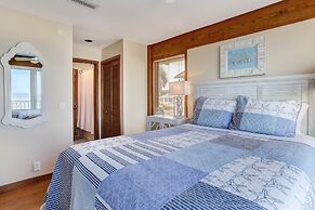 Oceanfront Pet Friendly Unit by RedAwning