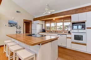 Oceanfront Pet Friendly Unit by RedAwning