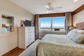 Oceanfront Pet Friendly Unit by RedAwning