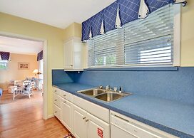 Dog Friendly Ground Level Duplex by RedAwning