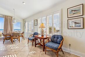 South Fletcher Spacious Family Friendly Home by RedAwning