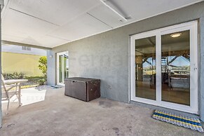 South Fletcher Spacious Family Friendly Home by RedAwning