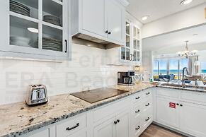 South Fletcher Spacious Family Friendly Home by RedAwning