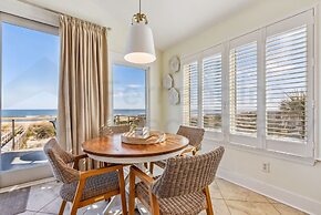 South Fletcher Spacious Family Friendly Home by RedAwning