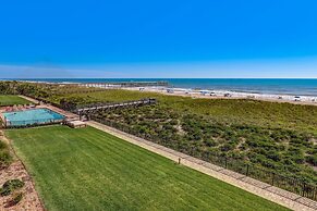 Amelia South 2 Bedroom Condo by RedAwning