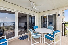 Amelia South 2 Bedroom Condo by RedAwning