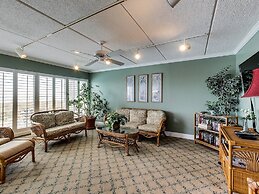 Breathtaking Ocean View Amelia South Condo by RedAwning