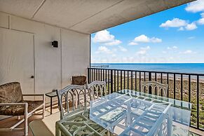 Striking Ocean View Condo with Private Walkway to the Beach by RedAwni