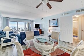 Striking Ocean View Condo with Private Walkway to the Beach by RedAwni