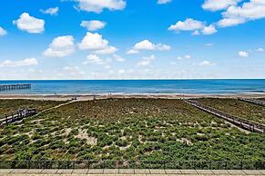 Striking Ocean View Condo with Private Walkway to the Beach by RedAwni