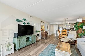 Tropical Theme Condo with Picturesque Atlantic View by RedAwning