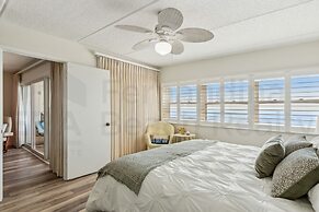 Tropical Theme Condo with Picturesque Atlantic View by RedAwning