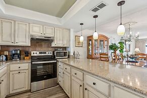 Tropical Theme Condo with Picturesque Atlantic View by RedAwning