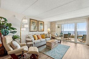 Tropical Theme Condo with Picturesque Atlantic View by RedAwning