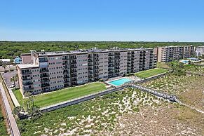 Tropical Theme Condo with Picturesque Atlantic View by RedAwning