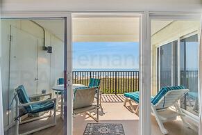Tropical Theme Condo with Picturesque Atlantic View by RedAwning