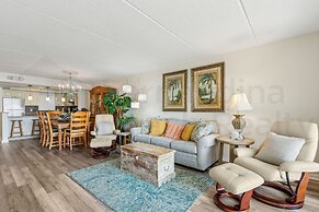 Tropical Theme Condo with Picturesque Atlantic View by RedAwning