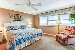 Amelia South H4 by RedAwning