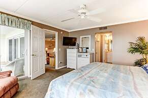 Amelia South H4 by RedAwning