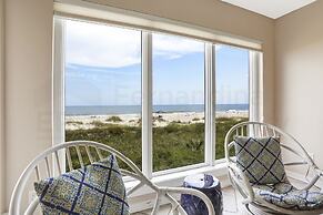 Renovated Seaside Condo with Gorgeous View of the Ocean by RedAwning