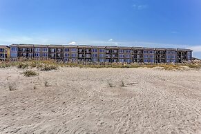 Seashore Condo with Balcony Overlooking the beach and the Atlantic by 