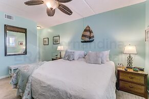 Seaboard Condo with Breathtaking Views of the Ocean by RedAwning