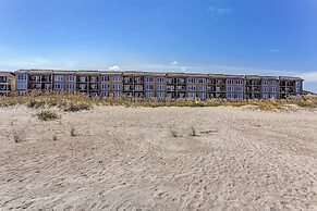 Spacious Condo Just Steps from the Atlantic by RedAwning