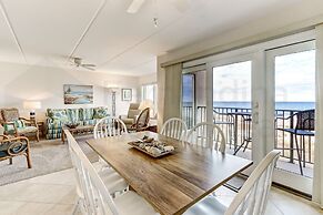 Beautifully Decorated Condo with Magnificent View of Atlantic by RedAw