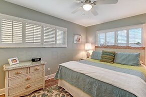 Gorgeous Oceanfront Views Condo with On Site Pool and Fully Covered Pa