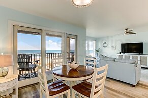 Rustic Theme Condo with Scenic Ocean View by RedAwning