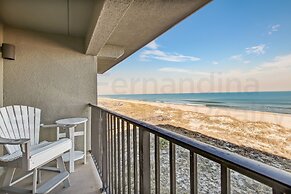 Rustic Theme Condo with Scenic Ocean View by RedAwning