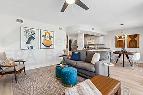 Brilliantly Decorated Condo for Your Perfect Beach Escape by RedAwning