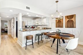 Brilliantly Decorated Condo for Your Perfect Beach Escape by RedAwning