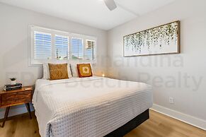 Brilliantly Decorated Condo for Your Perfect Beach Escape by RedAwning
