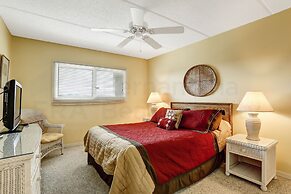 Modest Condo with Splendid Sunrise Views by RedAwning