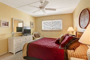 Modest Condo with Splendid Sunrise Views by RedAwning