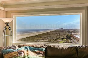 Amelia South B7 by RedAwning