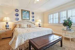 Amelia South H6 by RedAwning